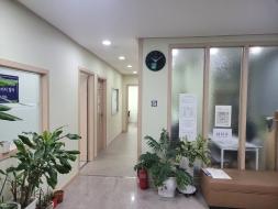 효자동 홈플근처 민준영어학원 채점및 숙제검사 감독 샘(월수금) 게시글 썸네일